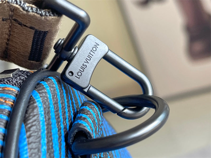  handbag interior and compartment view 9