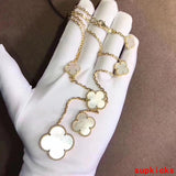 Full view of Van Cleef & Arpels unisex jewelry piece