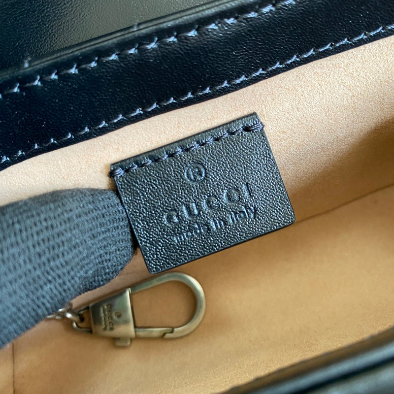 Side profile of premium chic women's handbag – women's everyday handbag