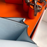  tote bag interior and compartment view 21