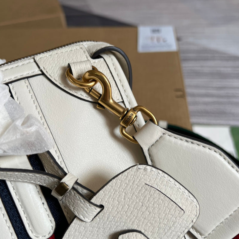 Close-up detail of signature refined women's handbag – women's premium purse