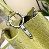  Chic handbag carried on shoulder 22