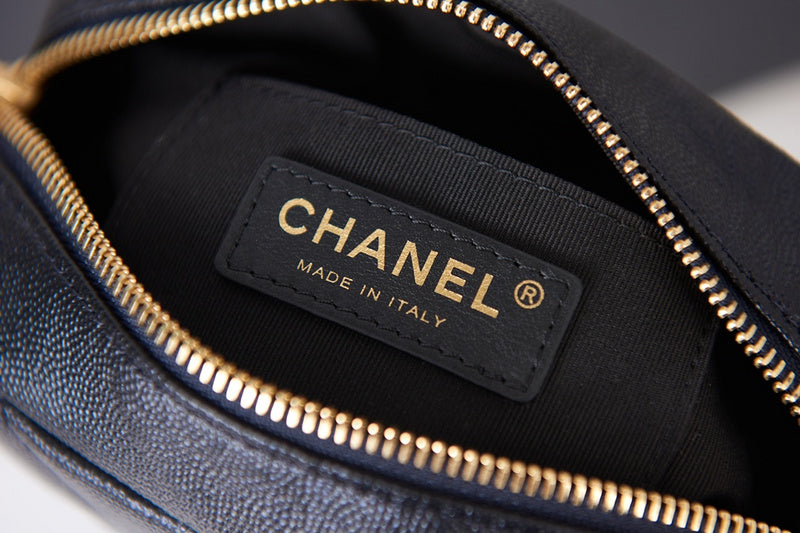  handbag, compact everyday style, image 5