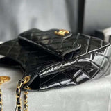 Zivas Charm Modern Minimalist Look Everyday Handbag (Versatile Style Statement) – Close-Up Detail