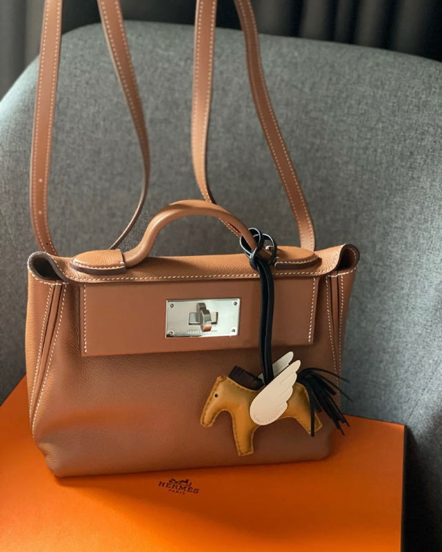 Interior view of timeless premium bag