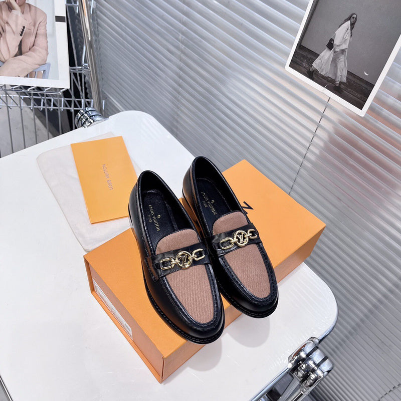 Louis Vuitton shoes Style 384 - interior and comfort detail