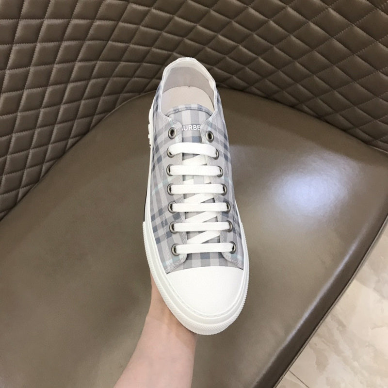 Burberry shoes Style 301 - sole and craftsmanship detail