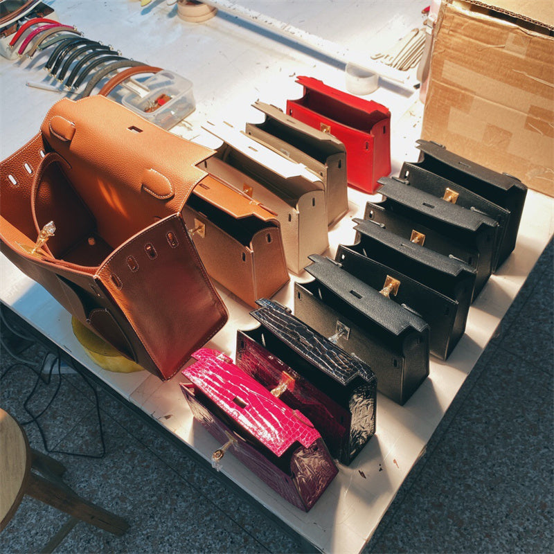  Modern everyday bag front view 13