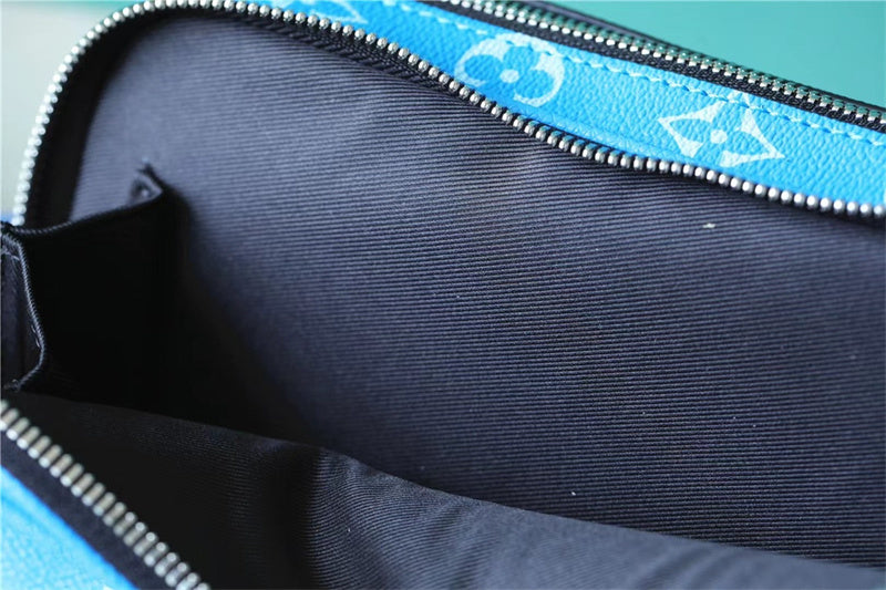  structured bag close-up of hardware and finish 17