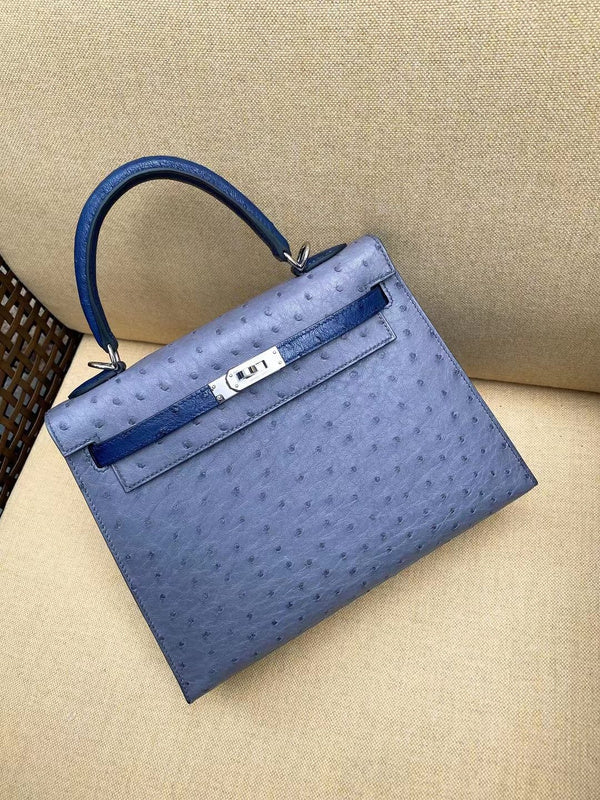 Effortless handbag styled for everyday wear