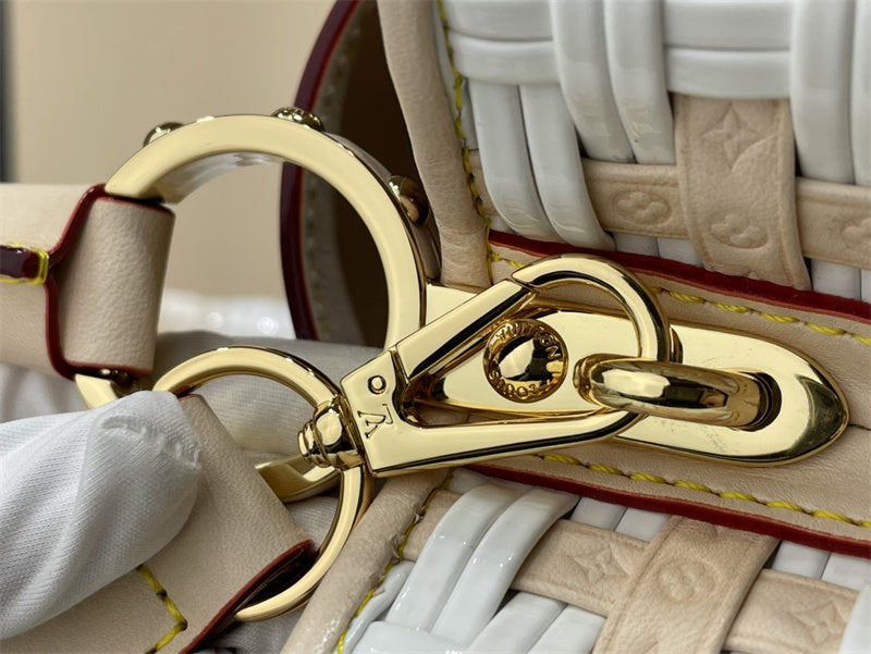  curated carryall bag styled with outfit 12