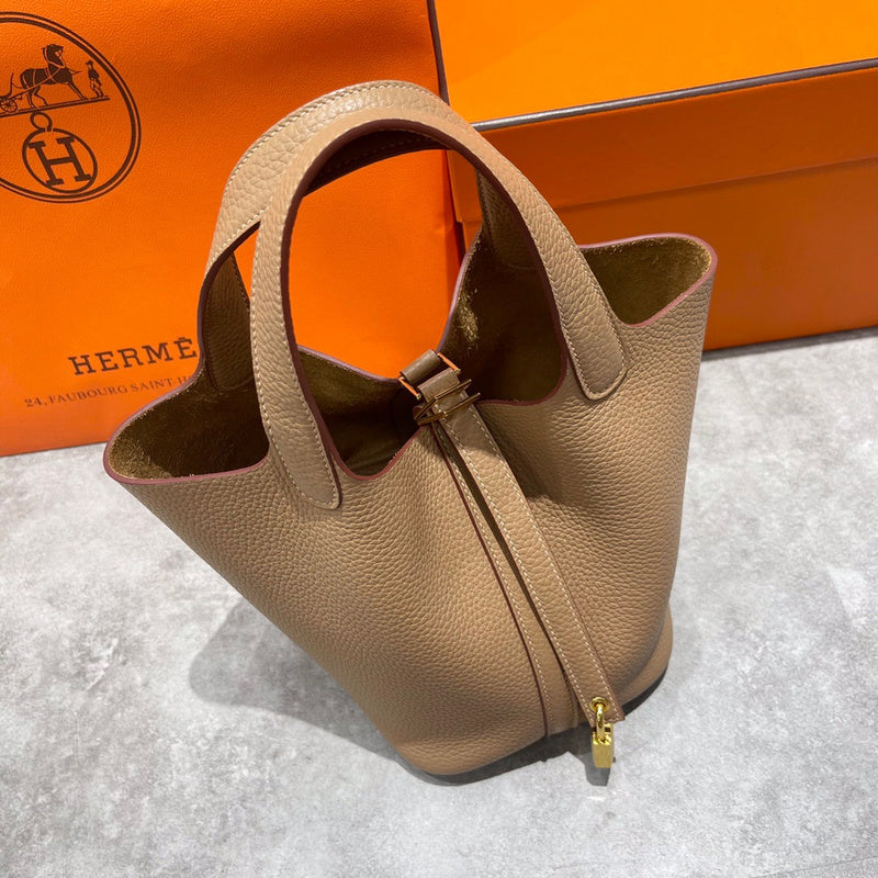 Close-up detail of balanced bag design