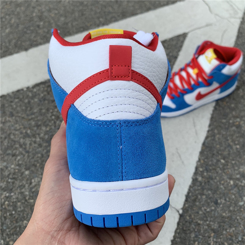 Nike Men's & Women's Premium Low-Top Trainers — Style 205 back view