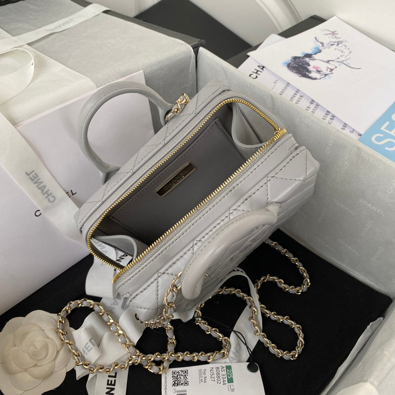  handbag, compact everyday style, image 8