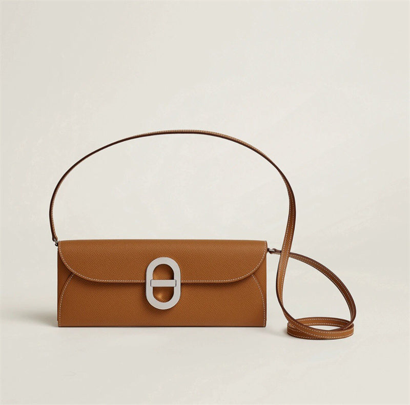 Interior view of effortless premium bag
