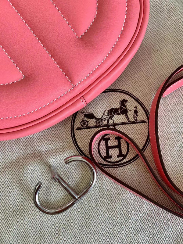 Interior view of poised premium bag