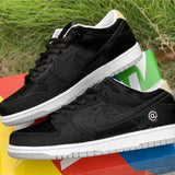 Nike Men's & Women's Designer Lifestyle Shoes — Style 080 angle view