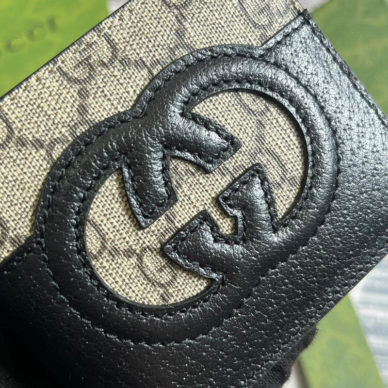 Styled lifestyle shot of elevated signature women's handbag – women's statement bag