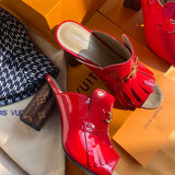 Styling view of Louis Vuitton luxury piece style No.009