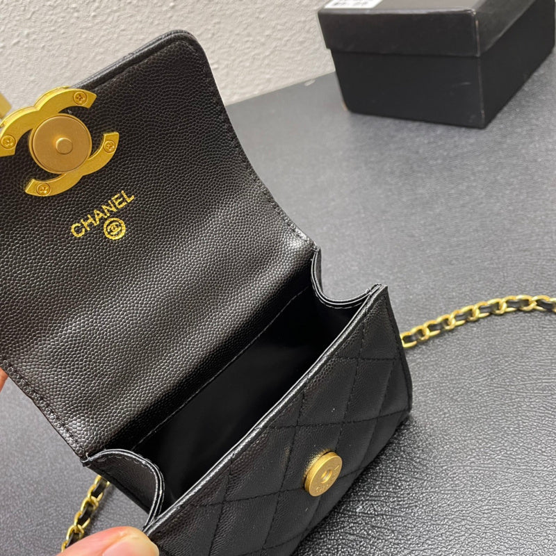 Zivas Charm Refined Structure Designer Handbag (Premium Everyday Carry) – Detail View