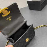Zivas Charm Refined Structure Designer Handbag (Premium Everyday Carry) – Detail View