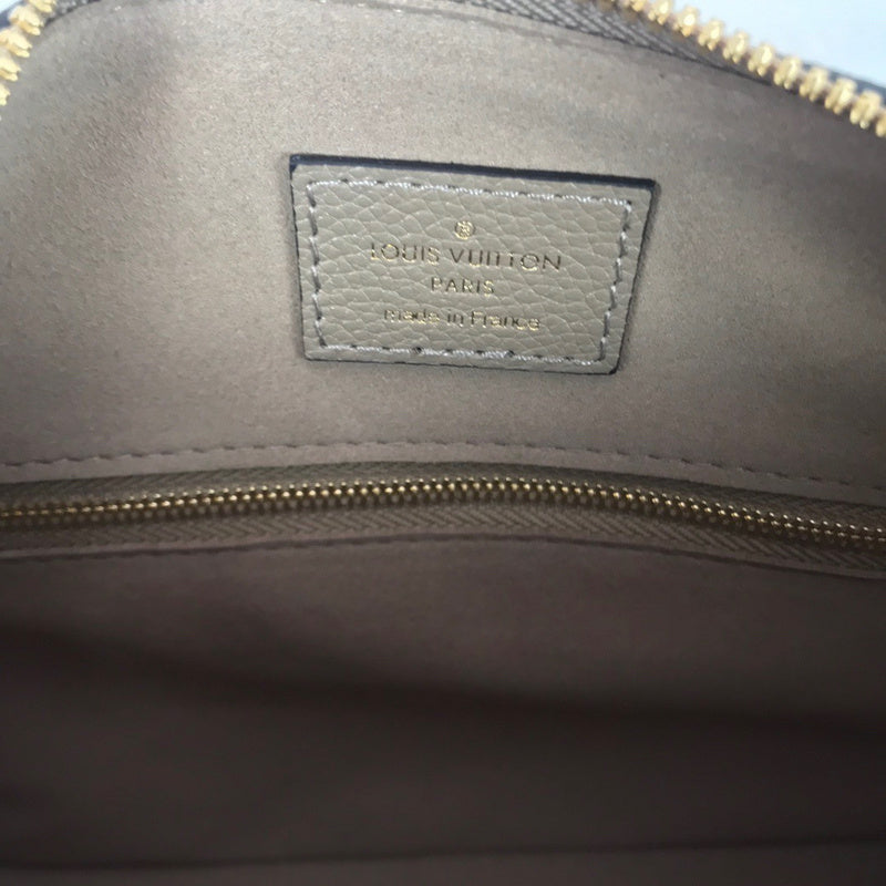 Front view of chic structured women's handbag – women's premium purse