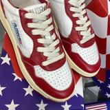 Louis Vuitton shoes Style 425 - true-to-life color detail