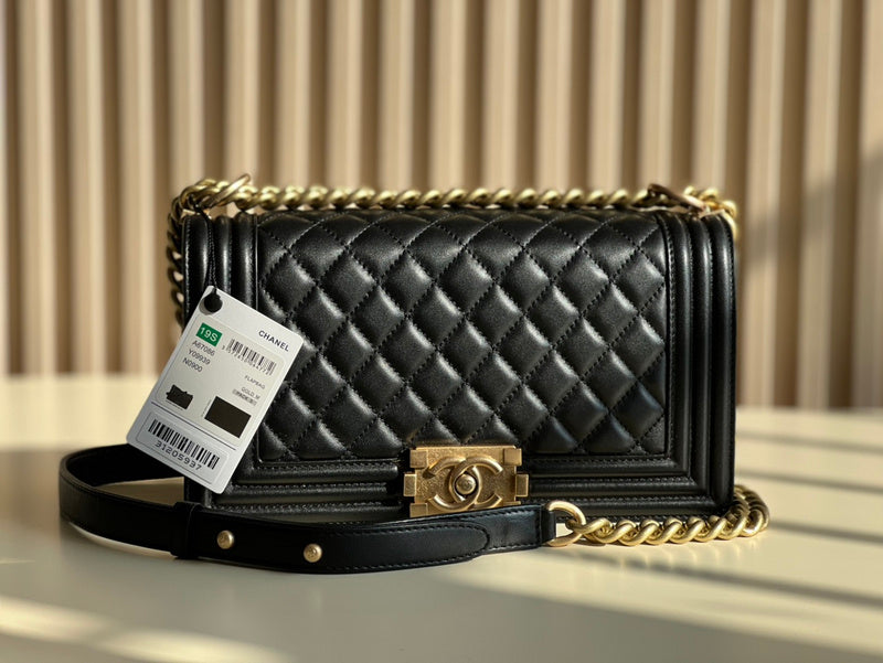  mid purse view 10