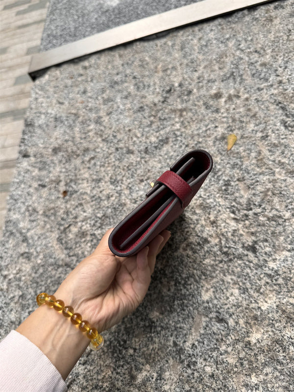 Everyday-Ready bag shown from front angle