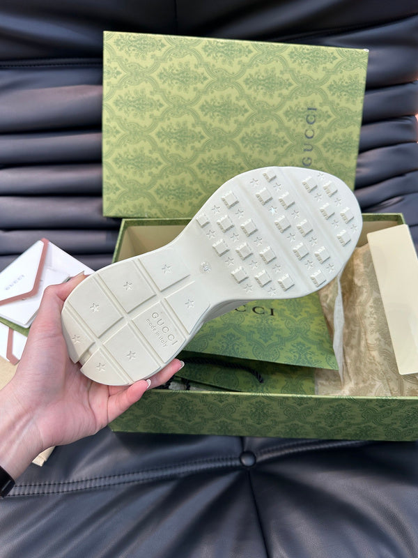 Gucci classic monochrome luxury sneakers view 6 everyday casual design