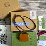 Side profile of modern sleek women's handbag – women's designer-style accessory