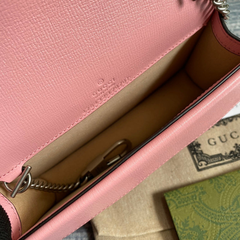 Front view of classic premium women's handbag – women's luxury accessory