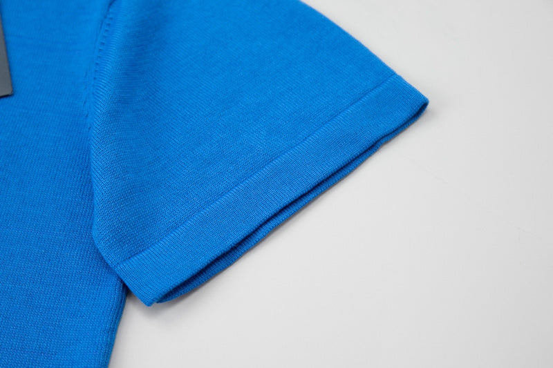 Full styled look of Louis Vuitton cotton t-shirt with relaxed-fit cut