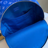 Side profile of sleek premium women's handbag – women's designer-style accessory