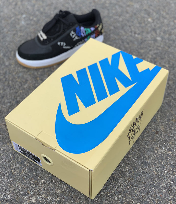Nike Men's & Women's Designer Street Sneakers — Style 002 interior view