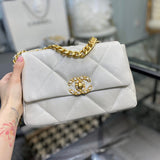 Zivas Charm Contemporary Flair Designer Handbag (Structured Everyday Essential) – Close-Up Detail