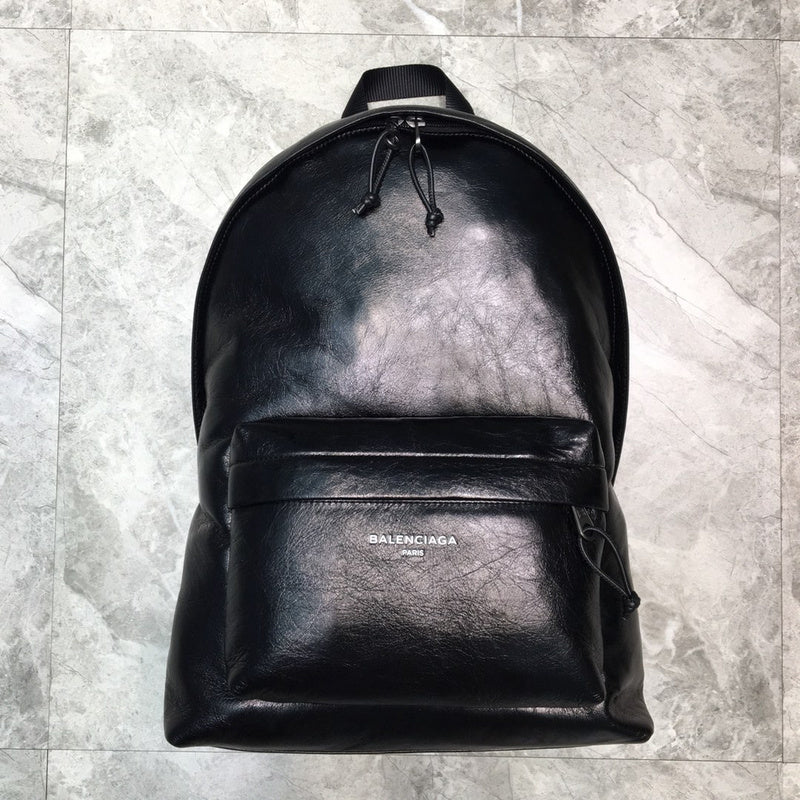 Statement Faux Leather Handbag - Everyday Elegance | Women's Designer-Inspired Purse #158 - front view (image 1) of designer-inspired handbag