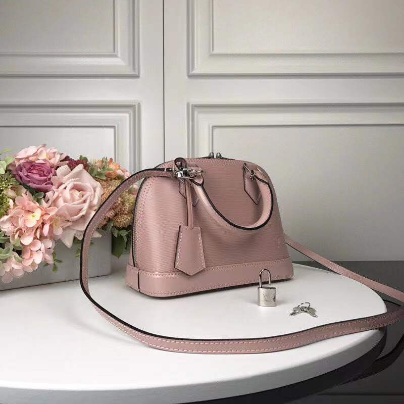 Close-up detail of chic everyday-luxe women's handbag – women's designer-style accessory