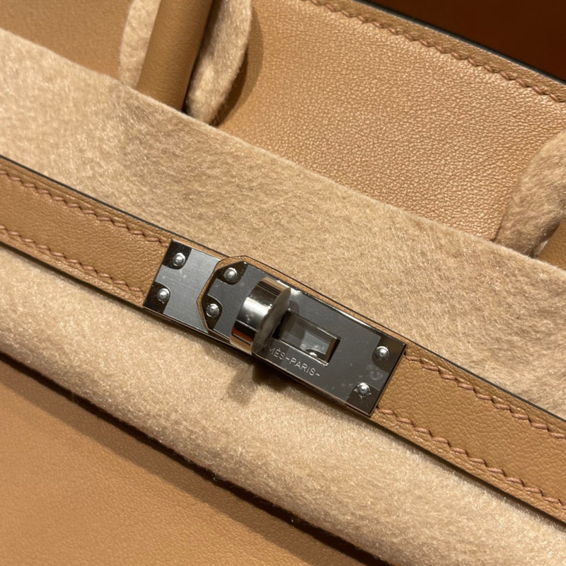 Interior view of smart premium bag