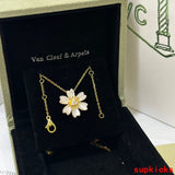 Front view of Van Cleef & Arpels unisex jewelry piece