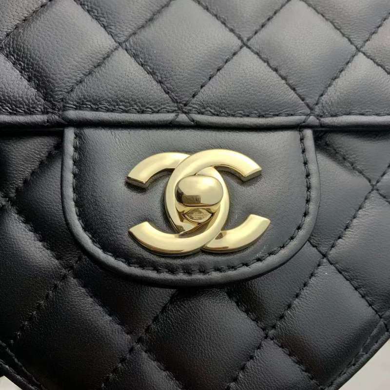 Zivas Charm Everyday Sophistication Luxury Handbag (Everyday Luxury Essential) – Styled Look