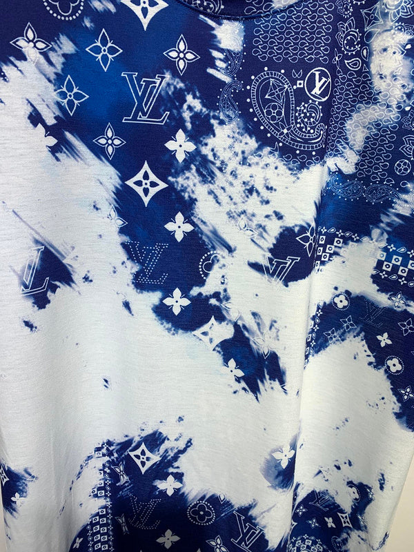 Full styled look of Louis Vuitton cotton t-shirt with signature branding