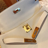  Curated everyday bag front view 7