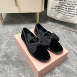 Side profile view of Miu Miu luxury piece style No.088