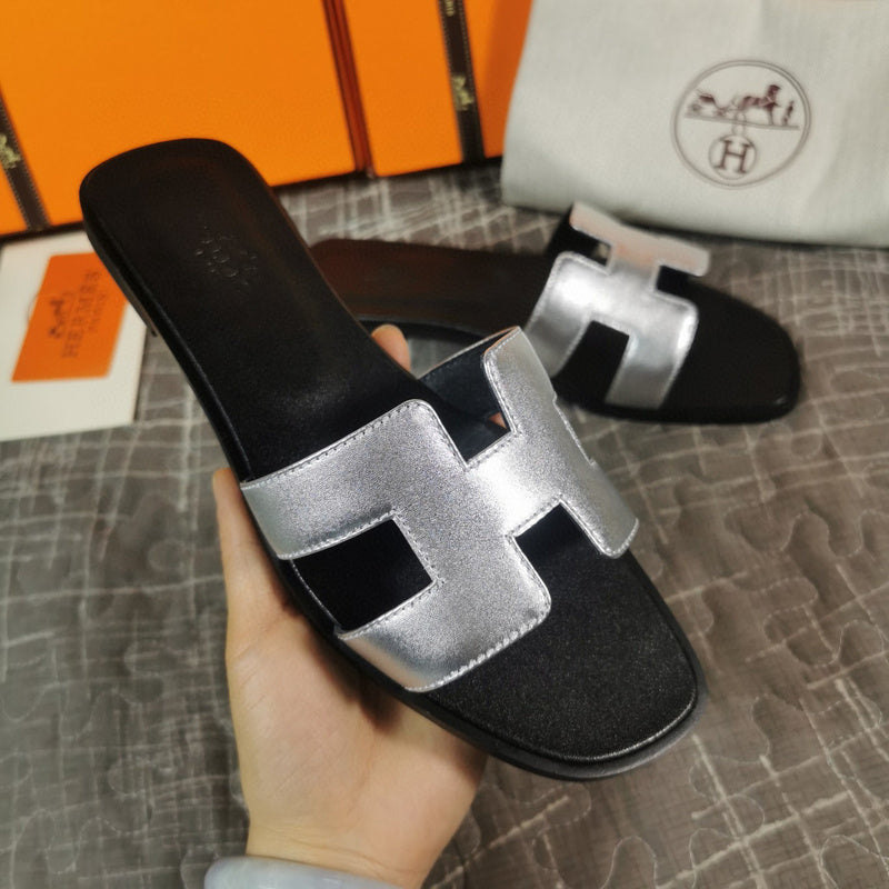 Hermes sandals Style 035 - side profile detail