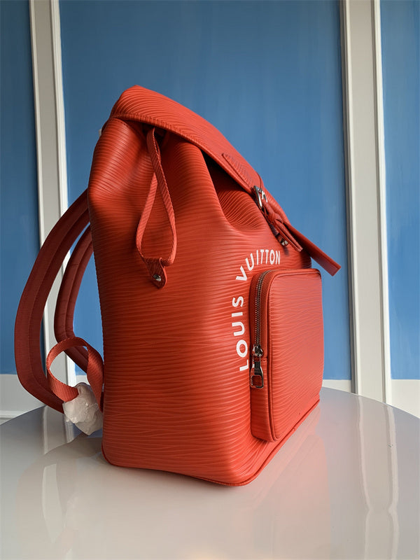  Graceful tote bag carried on shoulder