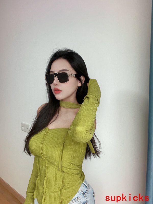 Front view of Louis Vuitton unisex sunglasses