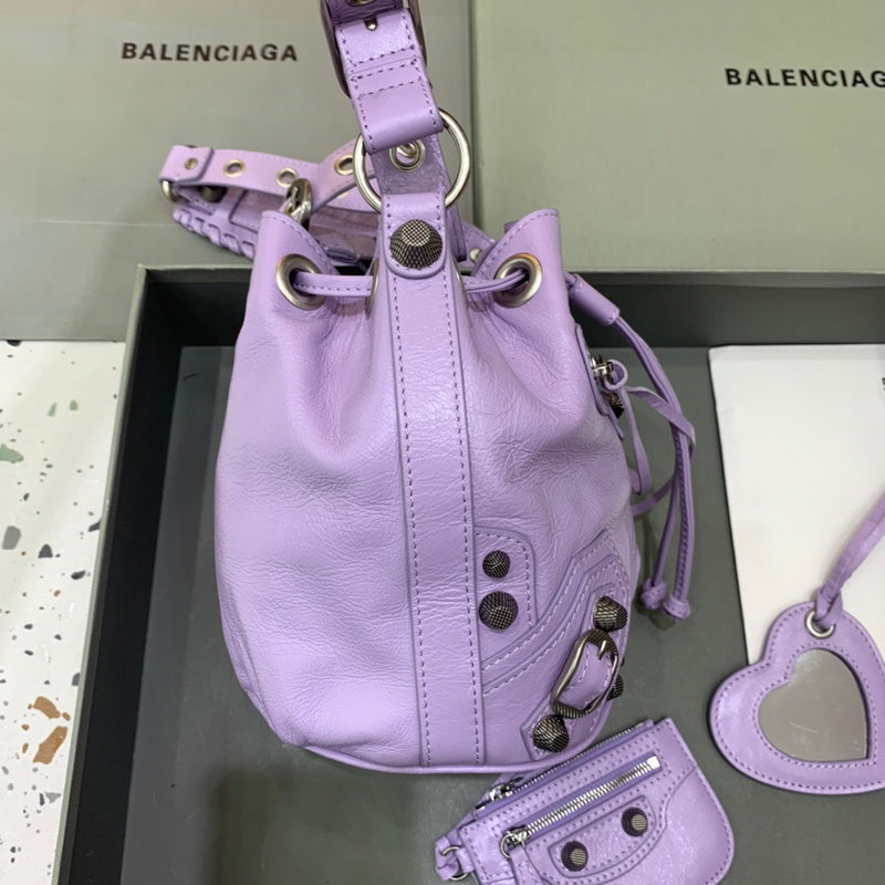 Timeless Faux Leather Handbag - Premium Craftsmanship Detailing | Women's Luxury Handbag #310 - back view (image 4) of designer-inspired handbag