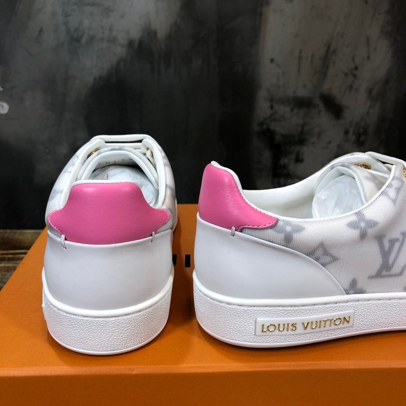 Louis Vuitton shoes Style 194 - angled studio shot