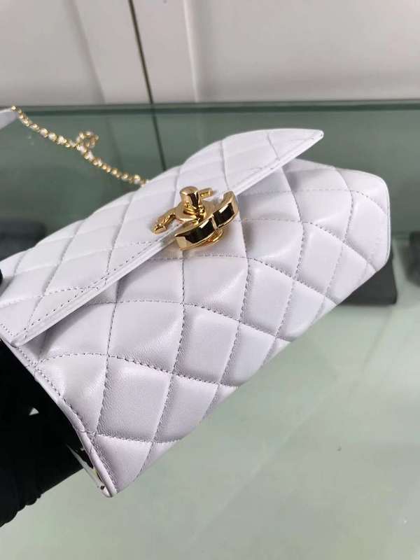 Zivas Charm Refined Everyday Style Fashion Handbag (Premium Everyday Carry) – Styled Look
